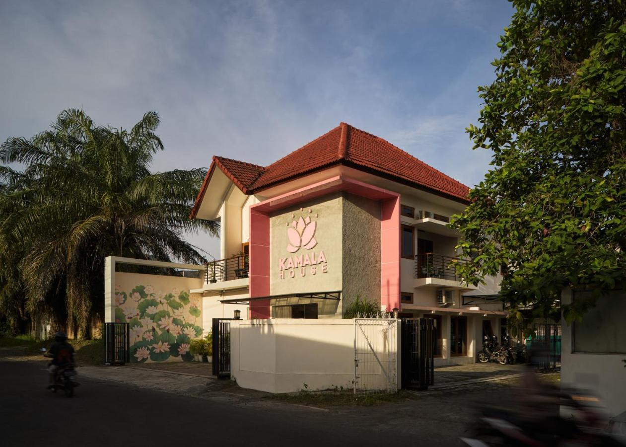 Kamala House Vandrarhem Tugu Exteriör bild